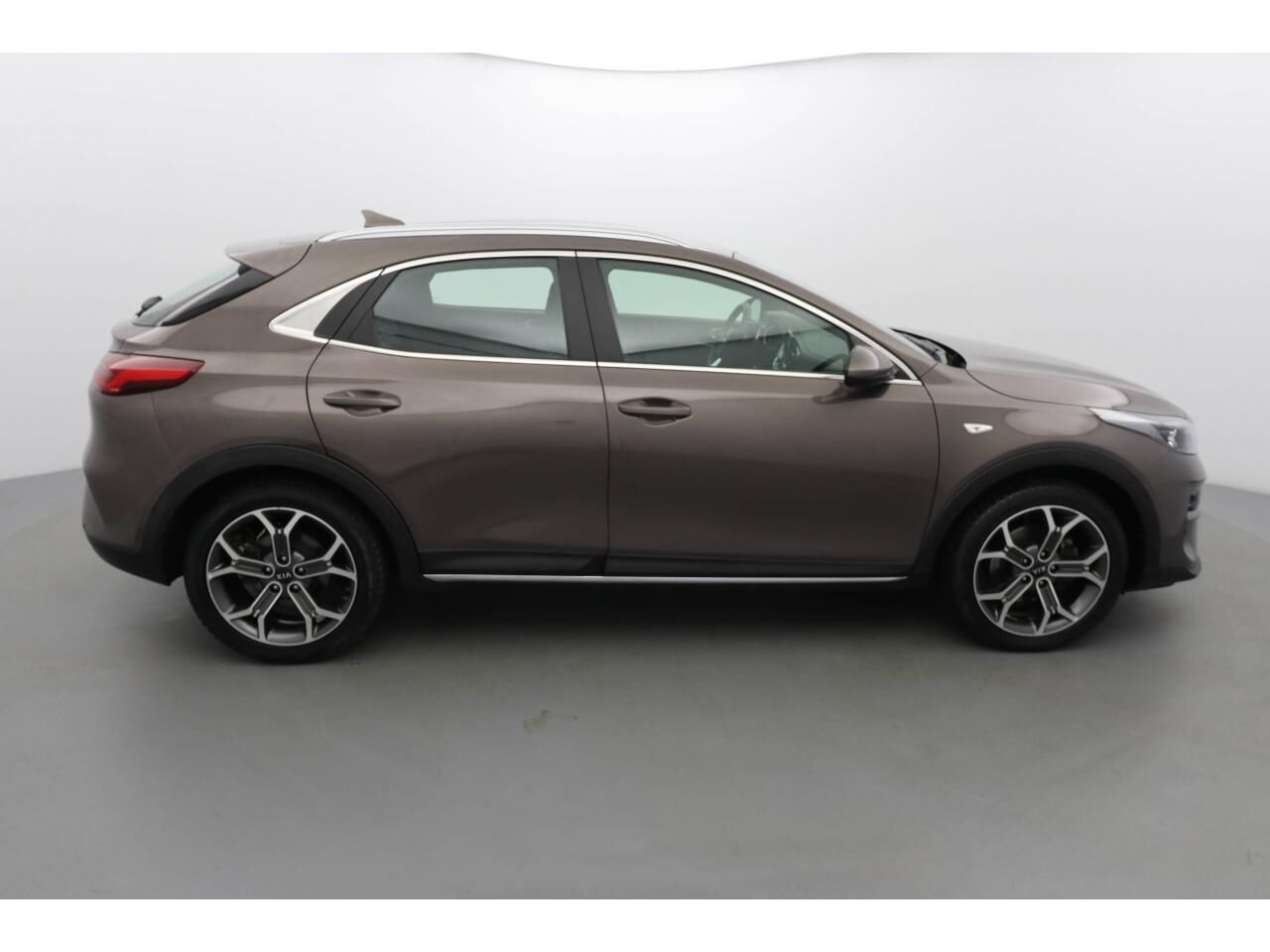 KIA XCEED 1.6 CRDI 136 CH MHEV DCT7 PREMIUM — photo 6