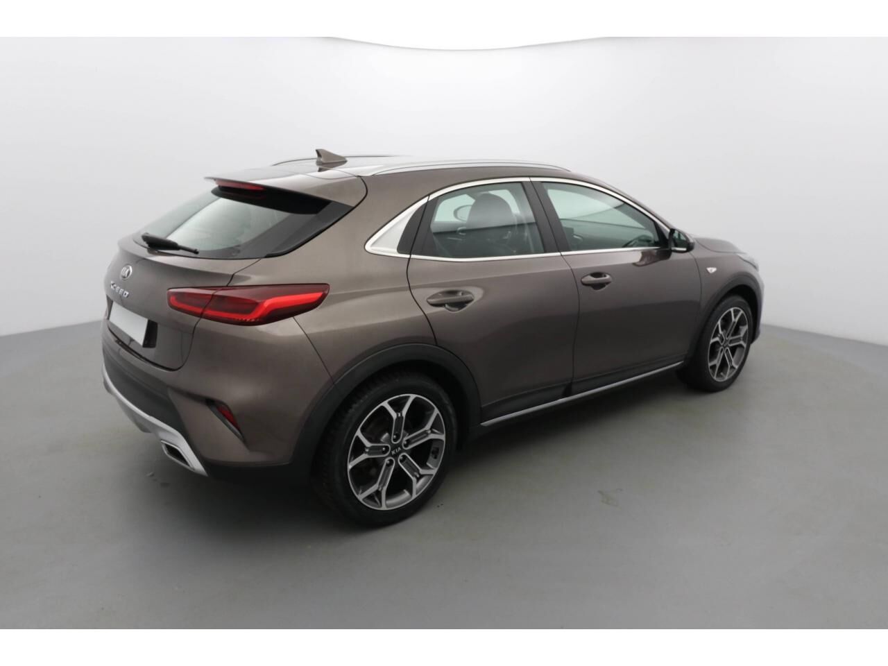 KIA XCEED 1.6 CRDI 136 CH MHEV DCT7 PREMIUM — photo 5