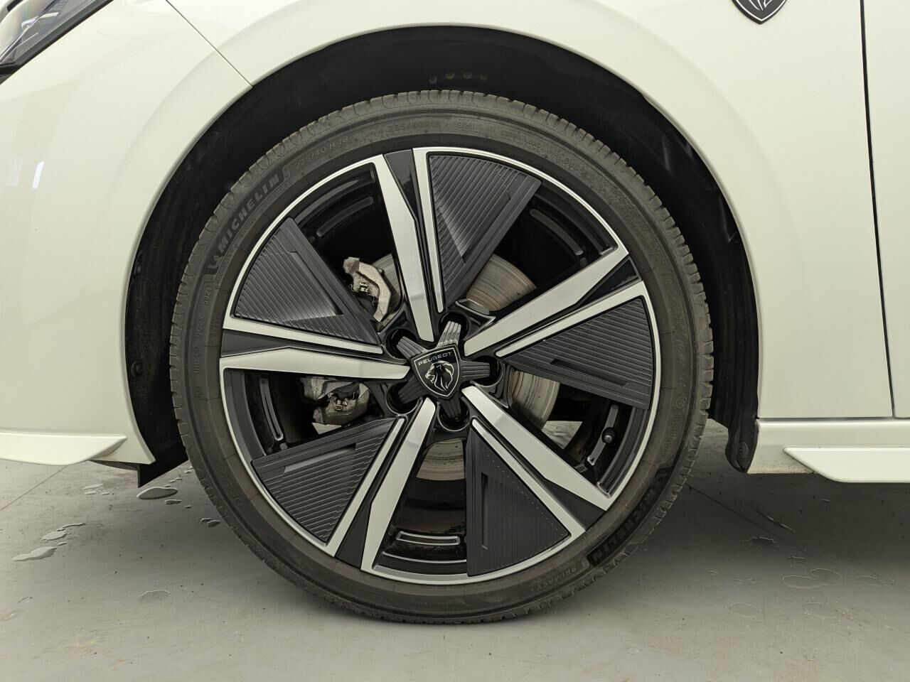 PEUGEOT 308 GT 1.5 BLUEHDI 130 EAT8 + PACK DRIVE ASSIST PLUS — photo 10