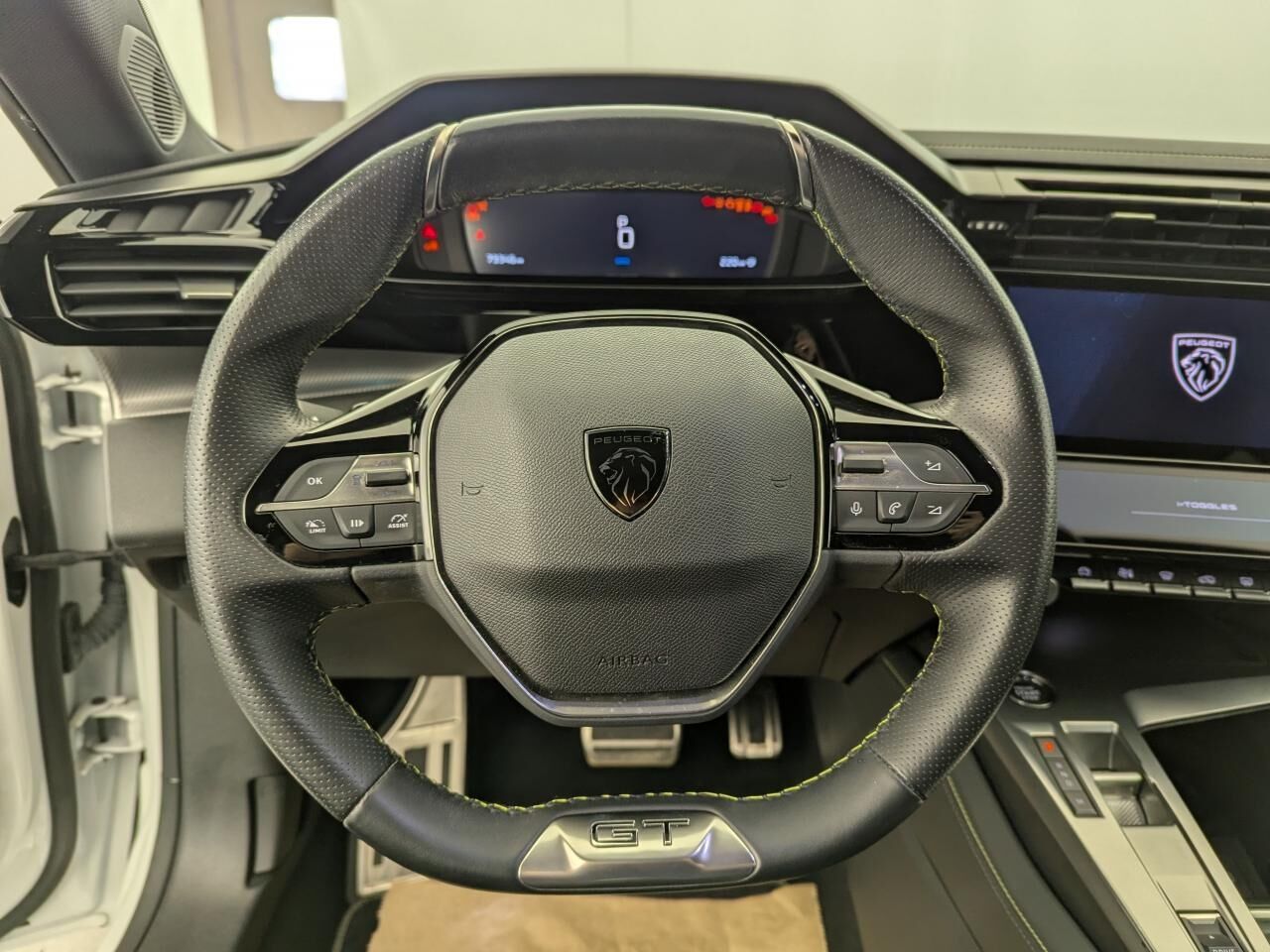 PEUGEOT 308 GT 1.5 BLUEHDI 130 EAT8 + PACK DRIVE ASSIST PLUS — photo 23