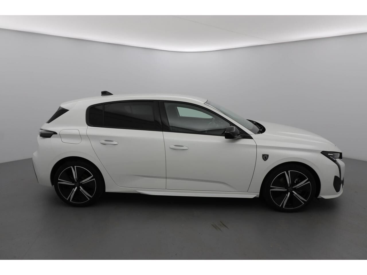 PEUGEOT 308 GT 1.5 BLUEHDI 130 EAT8 + PACK DRIVE ASSIST PLUS — photo 4
