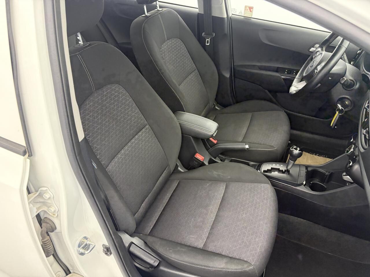 KIA PICANTO 1.0 67CH III MOTION PHASE 1 — photo 18
