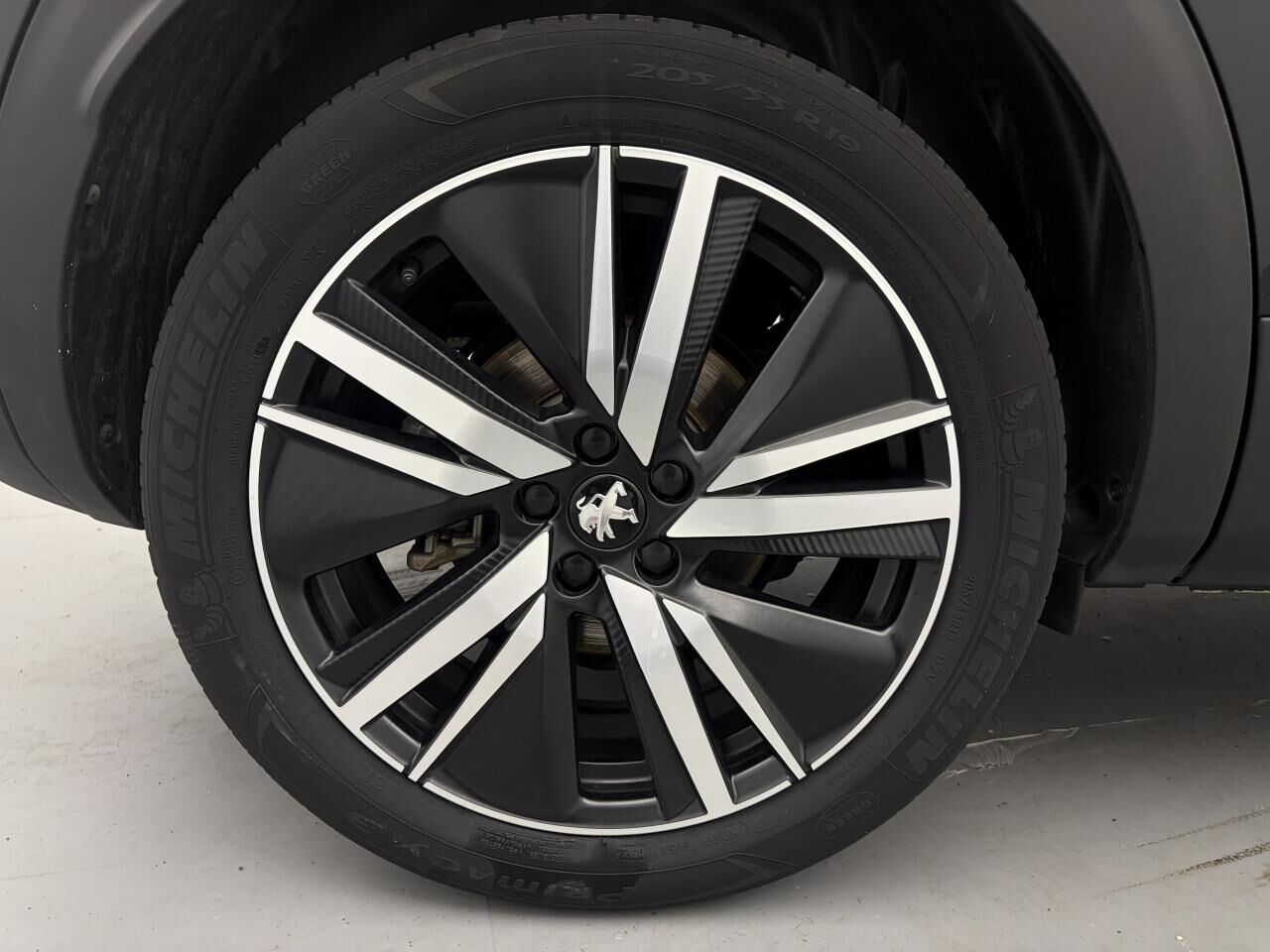 PEUGEOT 3008 ESSENCE 12V S&amp;S - 130 - BV EAT8 GT PACK — photo 11