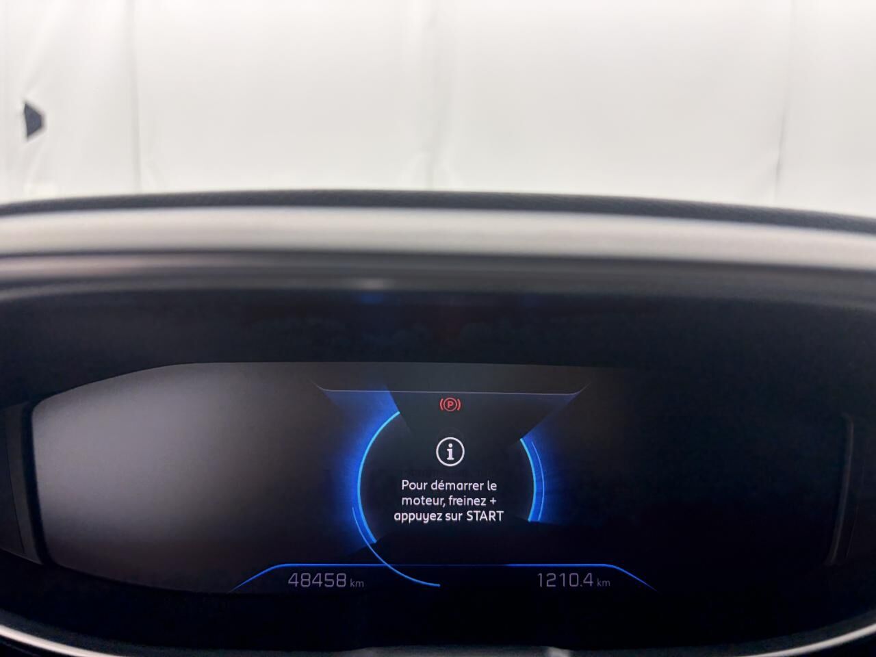 PEUGEOT 3008 ESSENCE 12V S&amp;S - 130 - BV EAT8 GT PACK — photo 21