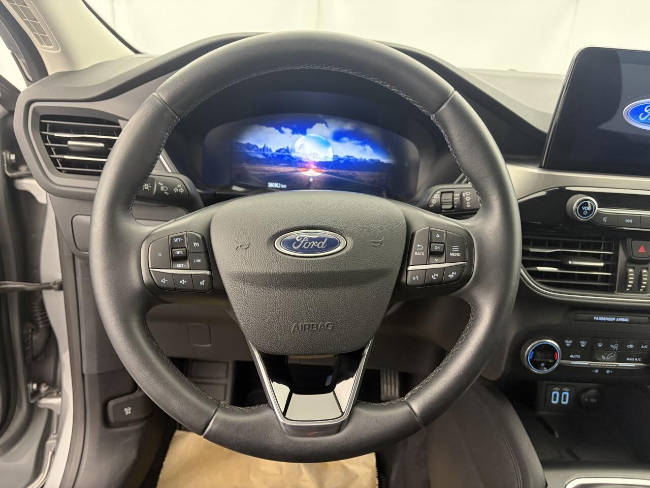 FORD KUGA 1.5 ECOBOOST - 150 4X2 TITANIUM — photo 20