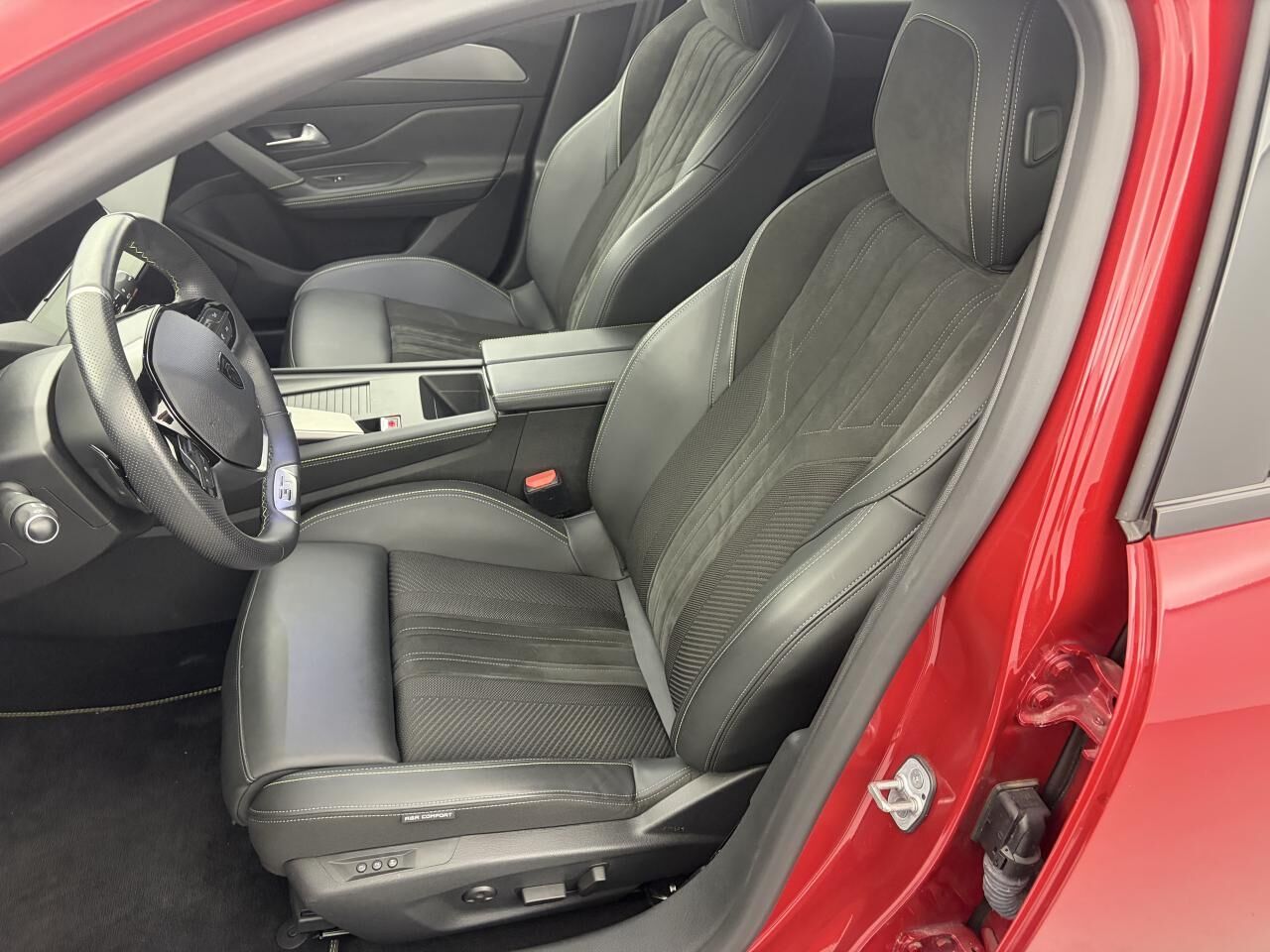 PEUGEOT 308 1.5 BLUEHDI - 130 - BV EAT8 BERLINE GT PACK — photo 18