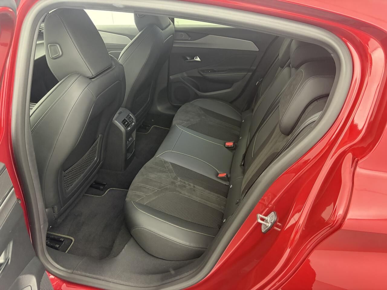 PEUGEOT 308 1.5 BLUEHDI - 130 - BV EAT8 BERLINE GT PACK — photo 25