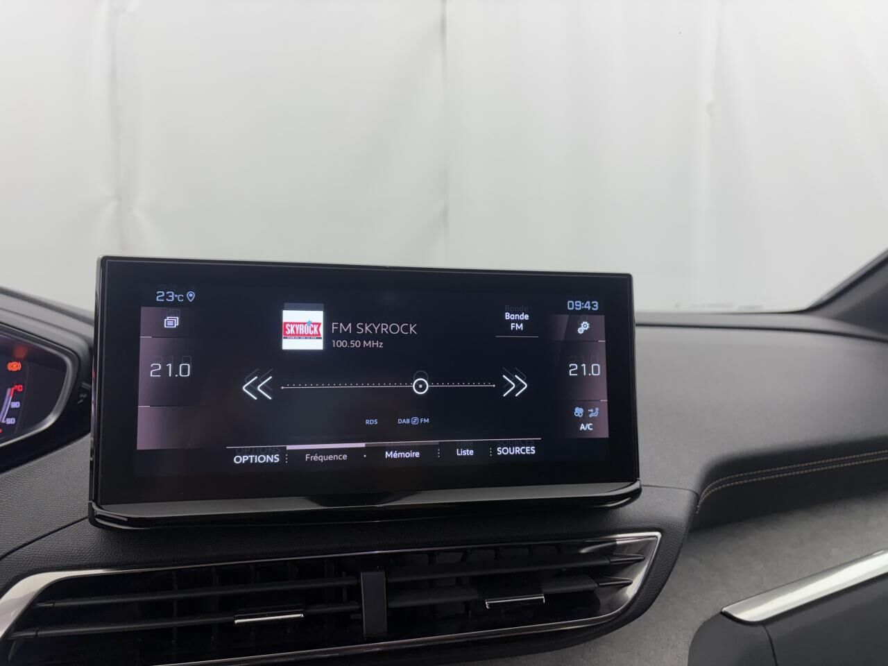 PEUGEOT 5008 GT 1.5 BLUEHDI S&amp;S 130 EAT8 — photo 22