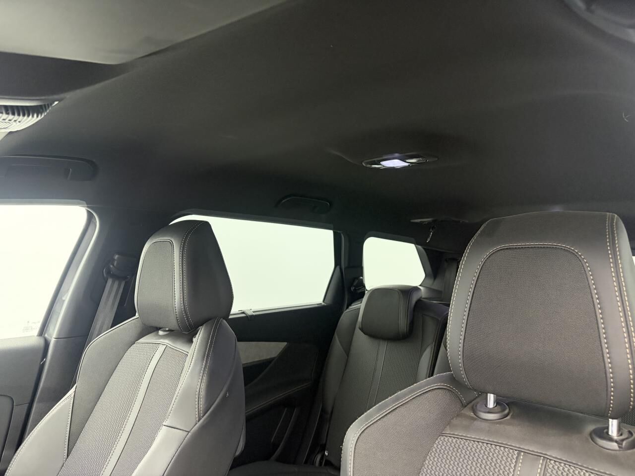 PEUGEOT 5008 GT 1.5 BLUEHDI S&amp;S 130 EAT8 — photo 17