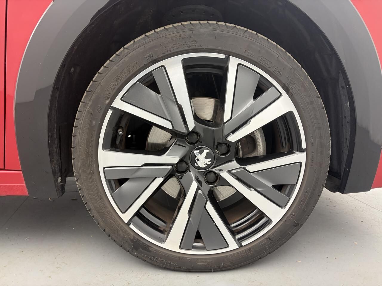 PEUGEOT 208 ESSENCE 12V S&amp;S - 100 CV BERLINE GT — photo 10