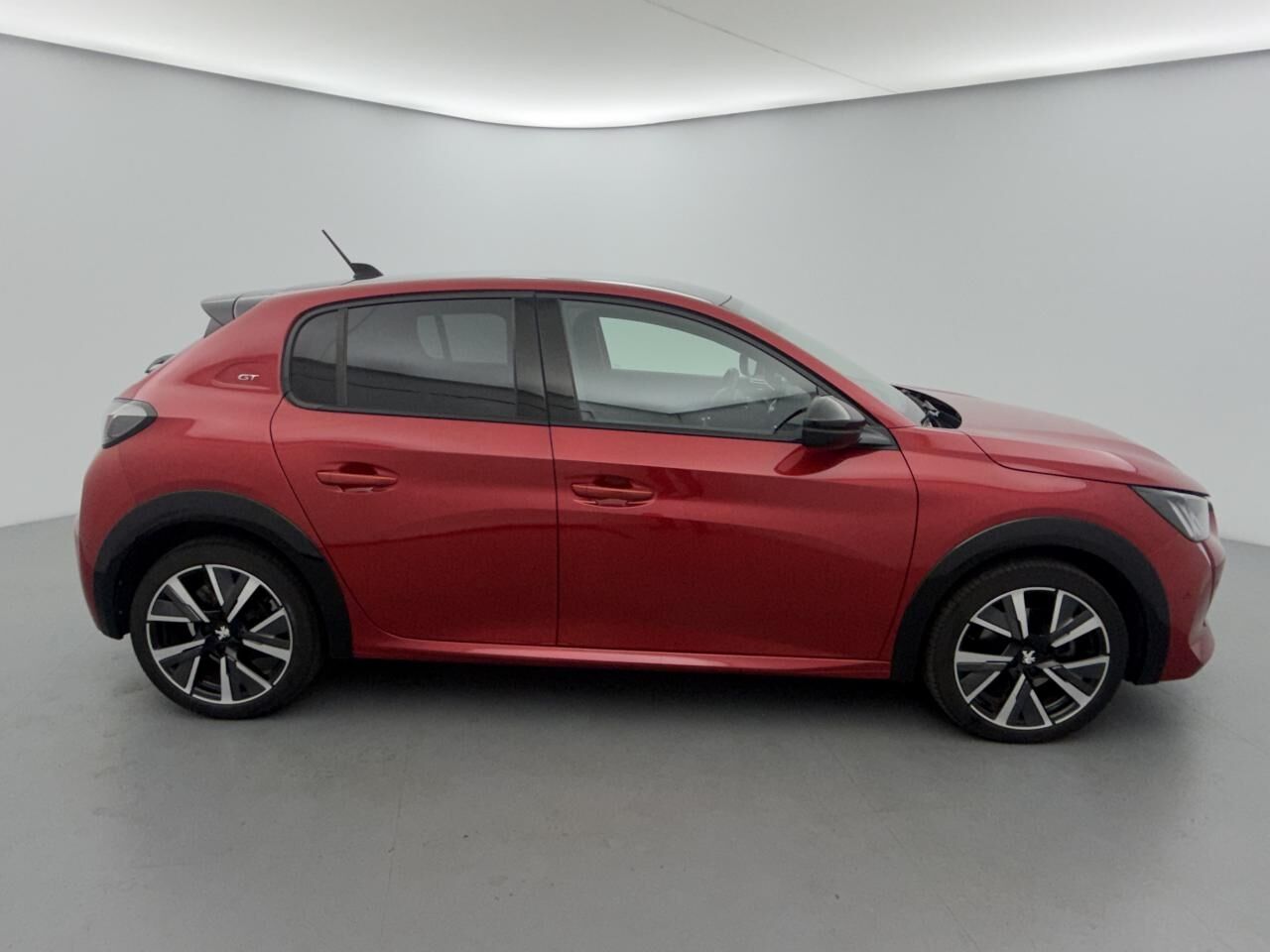 PEUGEOT 208 ESSENCE 12V S&amp;S - 100 CV BERLINE GT — photo 4