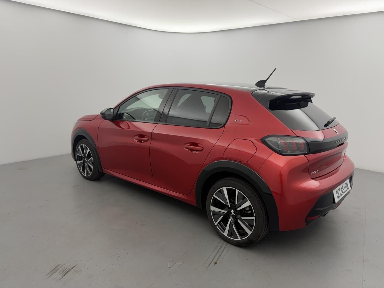 PEUGEOT 208 ESSENCE 12V S&amp;S - 100 CV BERLINE GT — photo 7