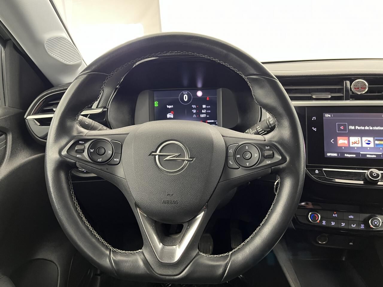 OPEL CORSA 1.2I 100 S&amp;S ELEGANCE — photo 22