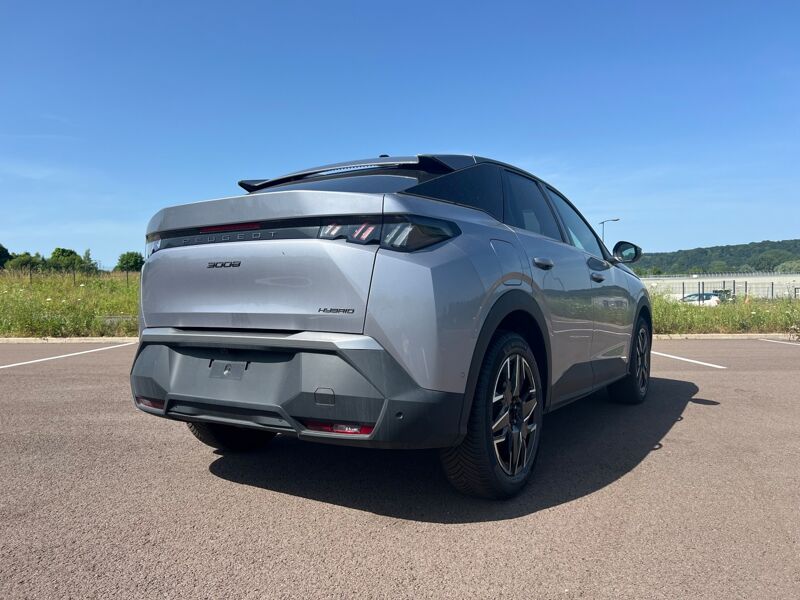 PEUGEOT 3008 (2025) HYBRID 145 E-DCS6 ALLURE