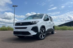 PEUGEOT RIFTER (2025) 1.5 BLUE HDI 130 S/S EAT8 GT TAILLE XL
