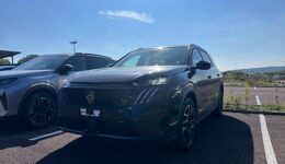 PEUGEOT 5008 (2025) HYBRID 145 E-DCS6 ALLURE