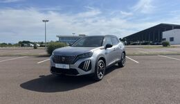 PEUGEOT 2008 1.2 HYBRID 145 E-DCS6 GT