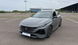 PEUGEOT 308 (2026) HYBRIDE 145 E-DCS6 GT